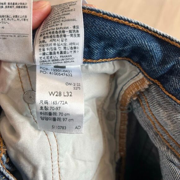 Levi’s womens distress jeans size 28/32 - Picture 9 of 11